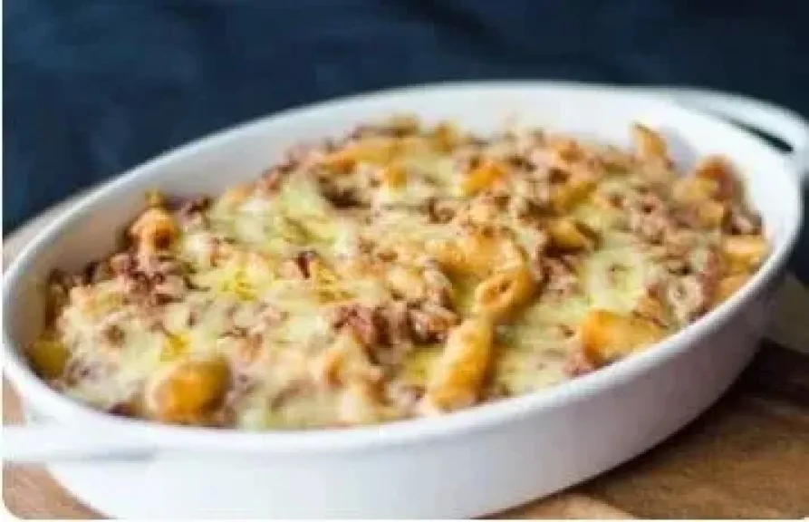 طاجن المكرونة بالبصل