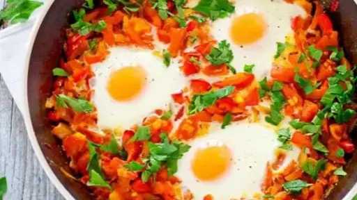 الشكشوكة.. وجبة اقتصادية وسريعة تحبها كل ربة منزل الشكشوكة.. وجبة اقتصادية وسريعة تحبها كل ربة منزل