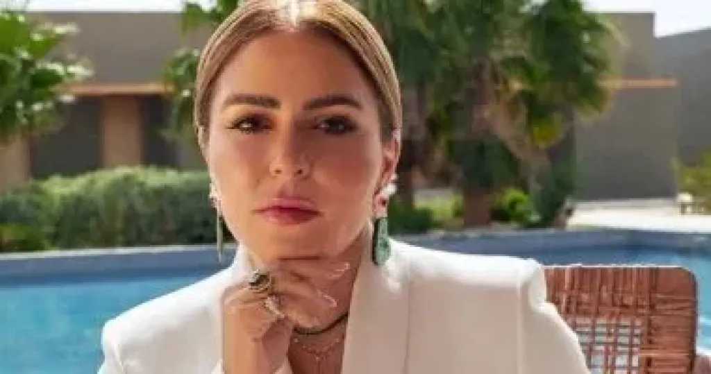 التحقيقات تفجر مفاجأة بشأن تورط إعلامية شهيرة في انتحال لوحات فنية عالمية