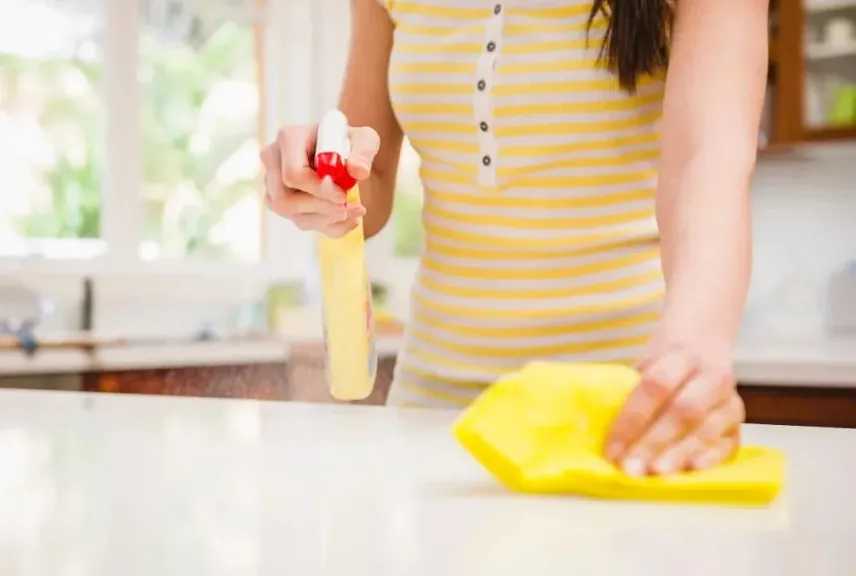 حافظي على مطبخكِ نظيفًا ومتألقًا دائمًا بهذه النصائح الفعّالة