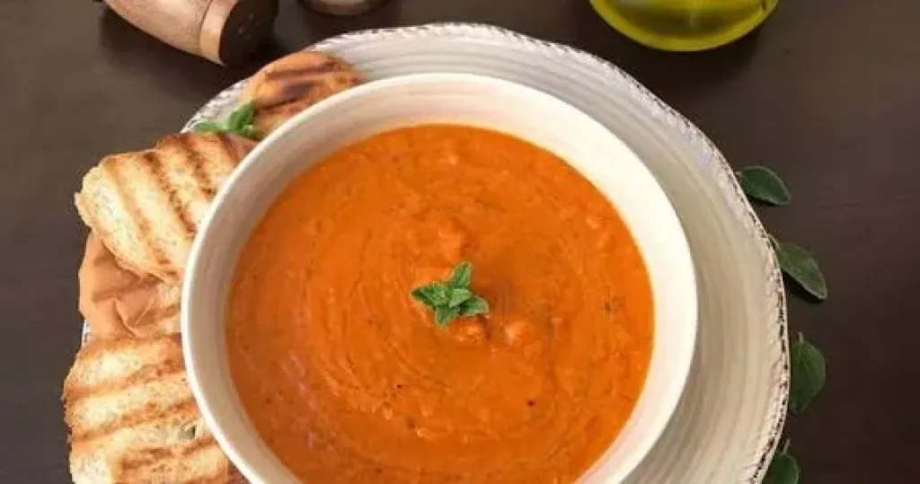 شوربة الطماطم