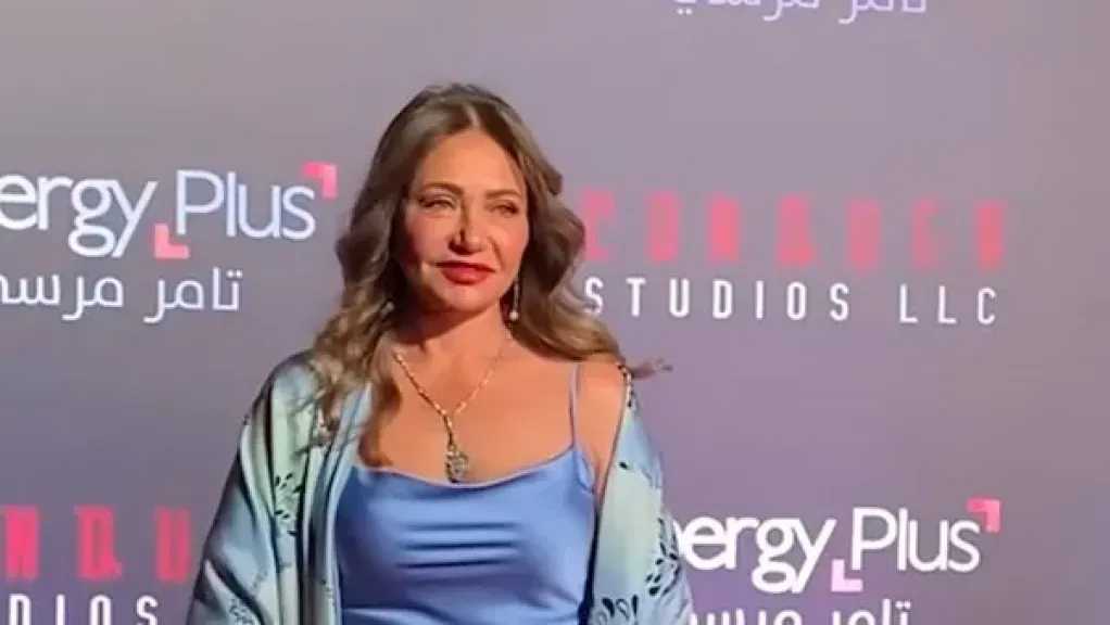 ليلى علوي تخطف الأنظار بإطلالة مغربية مبهرة