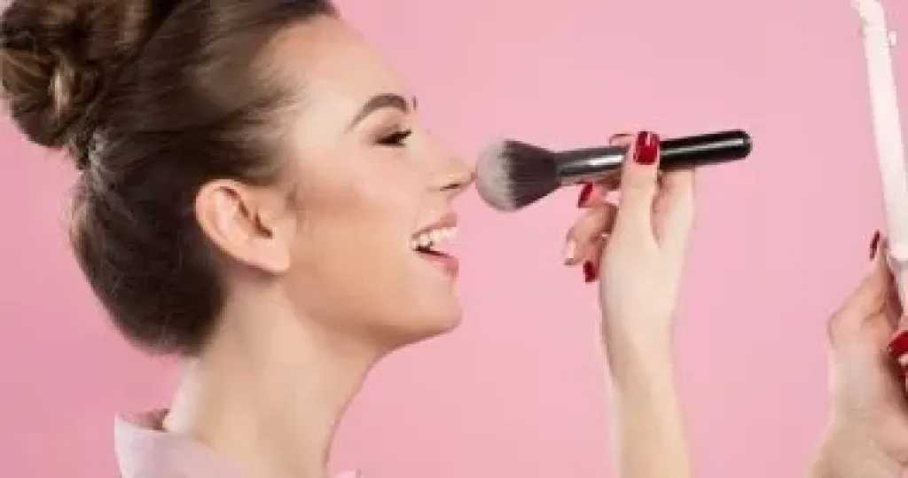 أسرار المكياج المثالي بخطوات بسيطة لإطلالة مشرقة في دقائق