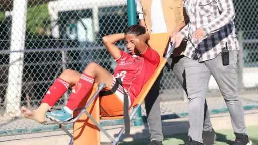 صدمة في صفوف الأهلي النسائي.. غياب إيمان حسن للإصابة يعيد ترتيب الحسابات