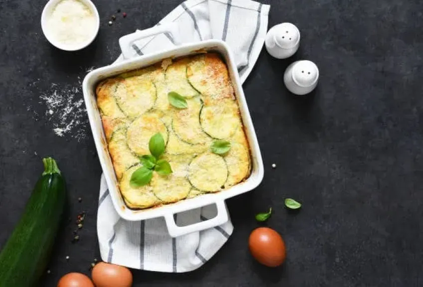 طاجن الكوسة بالبشاميل والدجاج