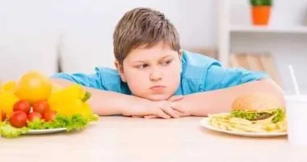 أسرار التغذية.. كيف تؤثر بعض الأطعمة على مناعة المرأة أثناء نزلات البرد؟