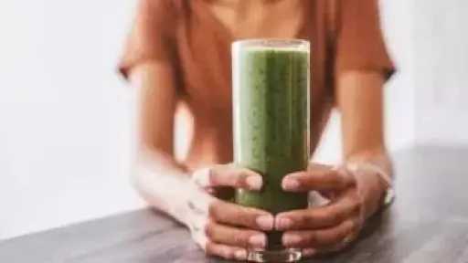 مشروبات طبيعية للمرأة.. دعم صحي لحرق الدهون وتعزيز النشاط اليومي مشروبات طبيعية للمرأة.. دعم صحي لحرق الدهون وتعزيز النشاط اليومي