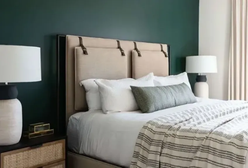 اللون البترولي