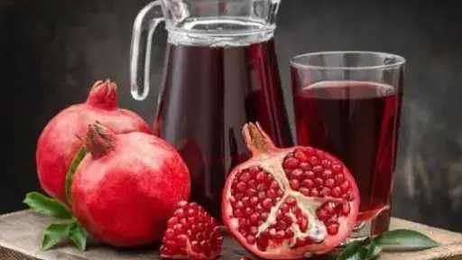 عصير الرمان.. مشروب المرأة المثالي لتعزيز الصحة والجمال