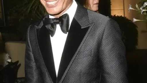 عمر حرفوش ينسحب من لجنة تحكيم ملكة جمال الكون ويتهم المسابقة بتضارب المصالح والتلاعب