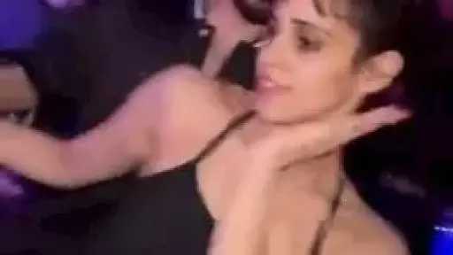 وصلة رقص فرعونية تجمع نور عمرو دياب ومدربها تشعل السوشيال