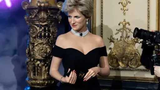 تمثال شمعي للأميرة ديانا بفستان الانتقام.. إحياء الكاريزما والمكانة التاريخية