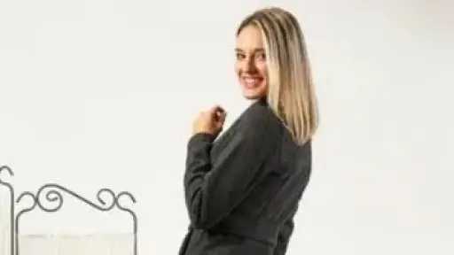 أفكار مبتكرة لتنسيق السترات الصوفية بأسلوب أنيق ومميز