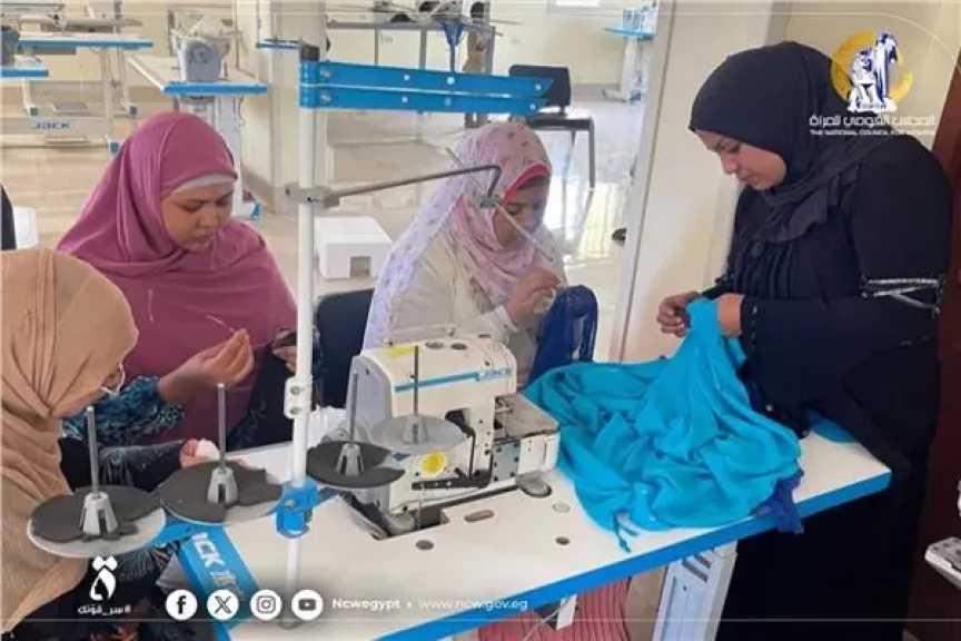 سيدات سوهاج يُحيين حرفة التلي الأصيلة.. تمكين المرأة ودعم التراث الأصيل