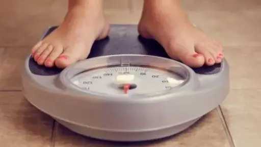 دليلك الكامل لاكتساب الوزن الصحي.. 5 أطعمة طبيعية تغنيك عن القلق