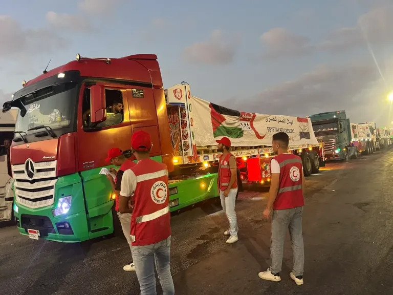 إطلاق قافلة زاد العزة الـ80 محملة بـ 12 ألف طن مساعدات غذائية إلى غزة