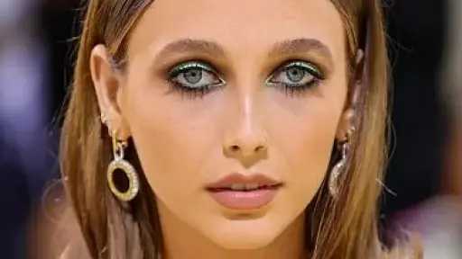 أحدث صيحات مكياج شتاء 2026.. لمسات دافئة وألوان جريئة تجعل إطلالتك تخطف الأنظار