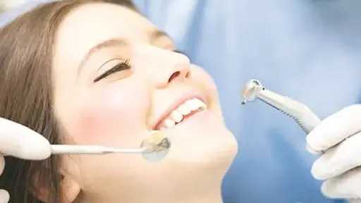 نقابة الصيادلة تكشف حقيقة وجود أزمة في سوق بنج الأسنان بمصر