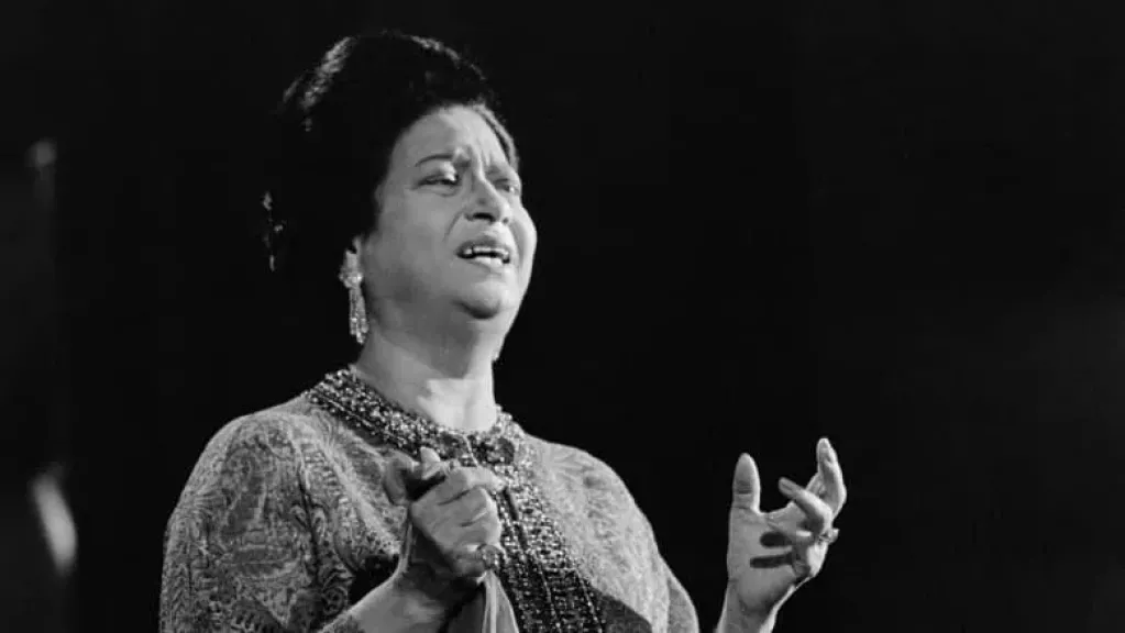 الفنانة الراحلة أم كلثوم