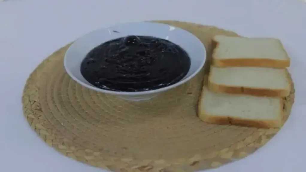 طريقة سهلة لتحضير مربى الفراولة اللذيذة في المنزل