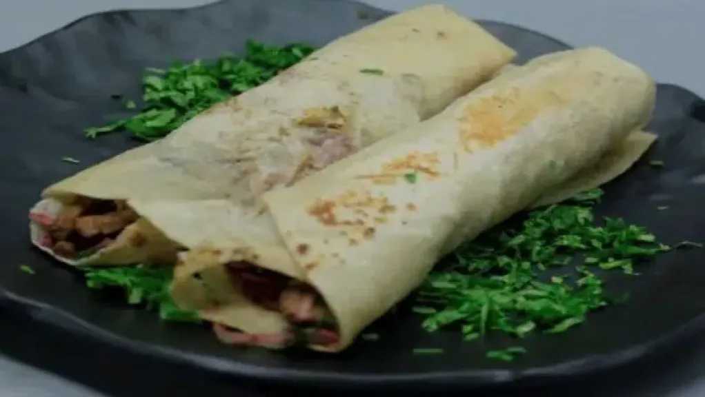 وصفة شاورما اللحم بالبصل والسماق.. طعم يعشقه الجميع بخطوات سهلة