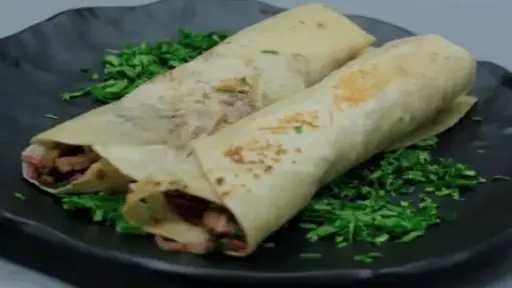 وصفة شاورما اللحم بالبصل والسماق.. طعم يعشقه الجميع بخطوات سهلة