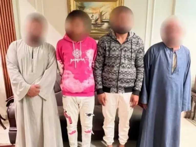 بسبب رفض خطبته.. تفاصيل جديدة وراء مشاجرة المنيا وإضرام النار بدراجة نارية