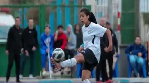 ملك حمادة.. موهبة واعدة تدخل اهتمامات النادي الأهلي للموسم المقبل