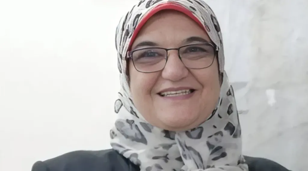 الكاتبة نفيسة عبد الفتاح