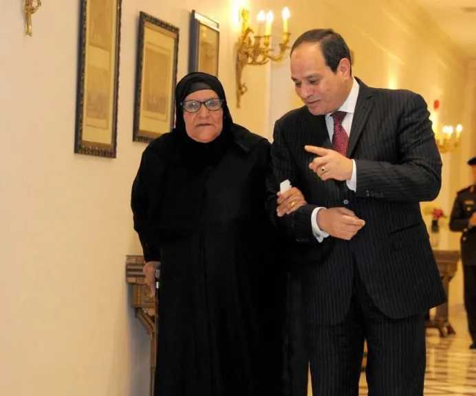 الأوقاف ترثي الحاجة سبيلة: أيقونة العطاء التي ضحت بمجوهراتها من أجل وطنها