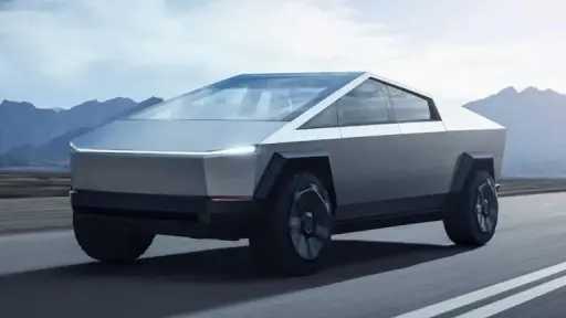 إيلون ماسك: برنامج تسلا الجديد يتيح إرسال الرسائل النصية أثناء القيادة