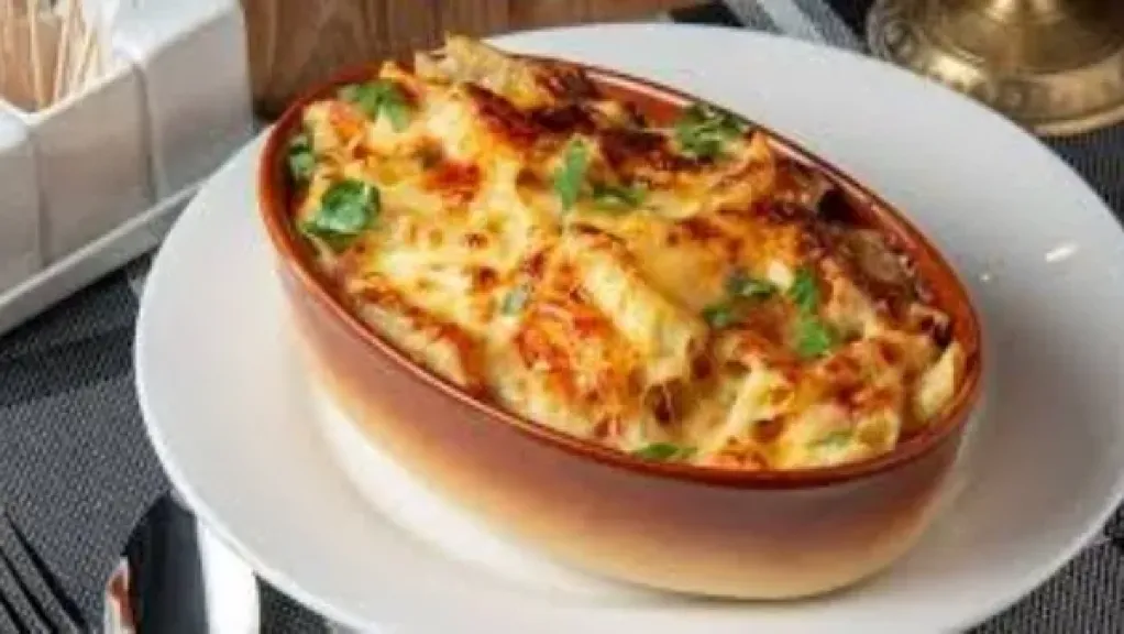 طاجن المكرونة بالدجاج