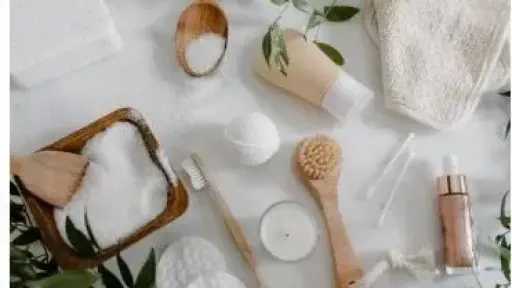 قولي وداعًا للشعر الأبيض في الثلاثين.. وصفات طبيعية تعيد لشعرك لونه وحيويته قولي وداعًا للشعر الأبيض في الثلاثين.. وصفات طبيعية تعيد لشعرك لونه وحيويته