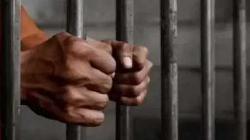 محكمة جنايات نجع حمادي تقضي بعقوبة مخففة لعامل متهم بقتل زوجته شمال قنا