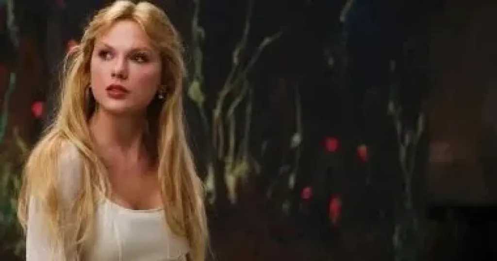 تايلور سويفت تفاجئ جمهورها بظهور مرتقب فى برنامج ستيفن كولبير.. لسبب صادم