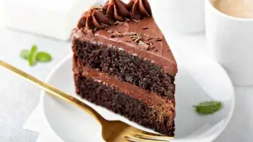 كيك الشوكولاتة وصفة مثالية لسهرات الشتاء الباردة بخطوات بسيطة كيك الشوكولاتة وصفة مثالية لسهرات الشتاء الباردة بخطوات بسيطة
