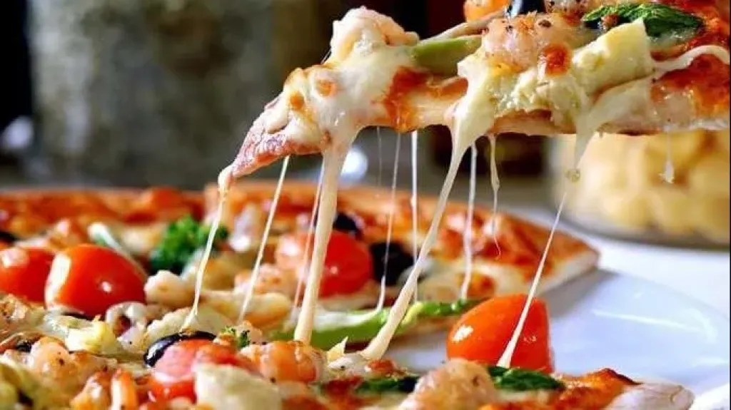 بيتزا رأس السنة