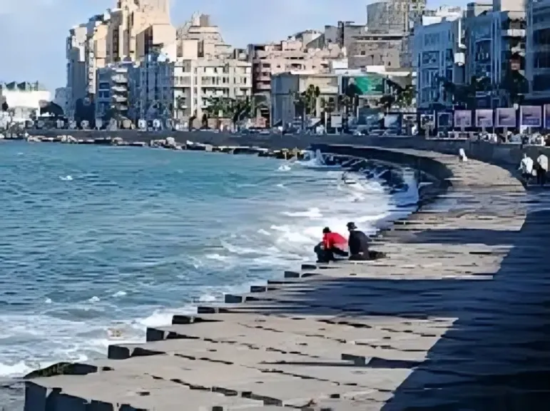 الإسكندرية تستعد لنوة الفيضة الصغرى .. رياح وانخفاض في درجات الحرارة