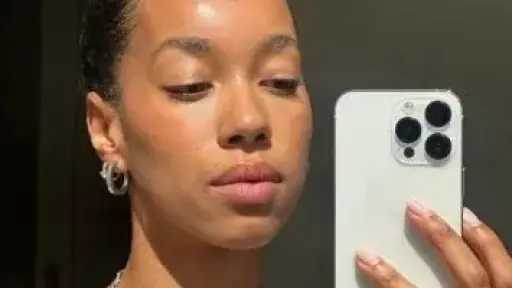 أسرار الجمال الجامعي.. خطوات مكياج بسيطة لإطلالة أنيقة تدوم طوال اليوم أسرار الجمال الجامعي.. خطوات مكياج بسيطة لإطلالة أنيقة تدوم طوال اليوم