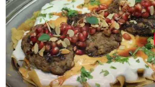 اكتشفي وصفة فتة الكفتة المدخنة اللذيذة بخطوات سهلة اكتشفي وصفة فتة الكفتة المدخنة اللذيذة بخطوات سهلة