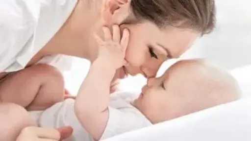 دليل الآباء الجدد.. أبرز الأخطاء التي يمكن تفاديها لتحقيق تربية أكثر توازنًا