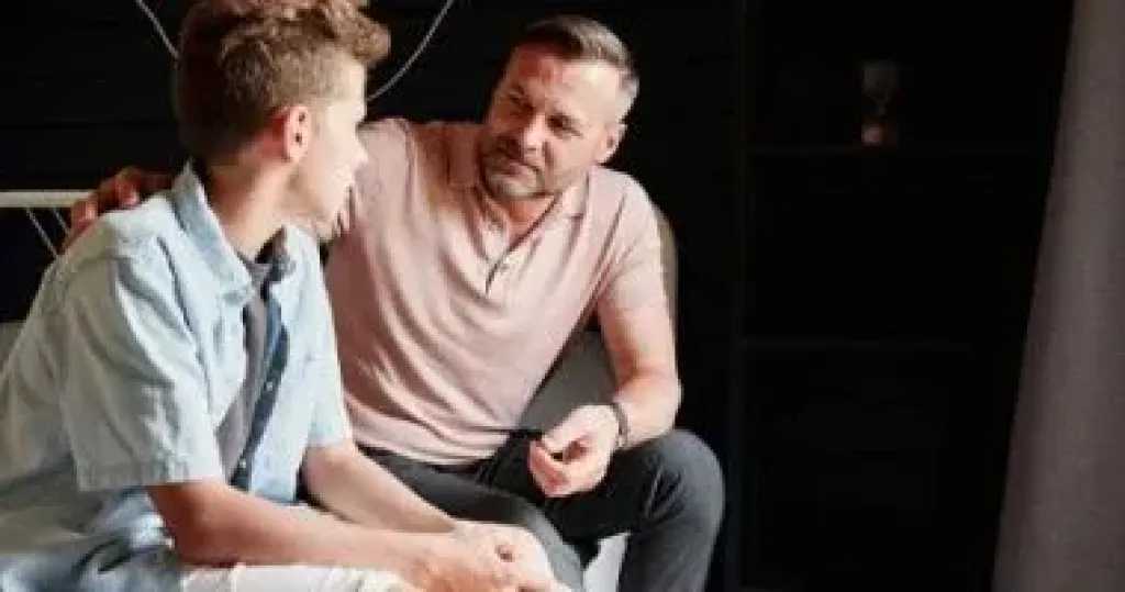 التربية النرجسية.. قيد يخنق الأبناء وآثار لا تُمحى