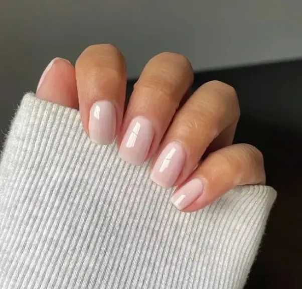 ألوان طلاء الأظافر للأظافر القصيرة.. أناقة عصرية تناسب موسم الشتاء 2026