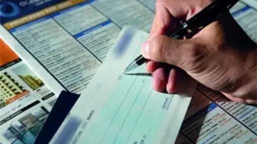 بحكم محكمة.. السجن 10 سنوات للمتهمين بتزوير توقيع سيدة على إيصالات أمانة