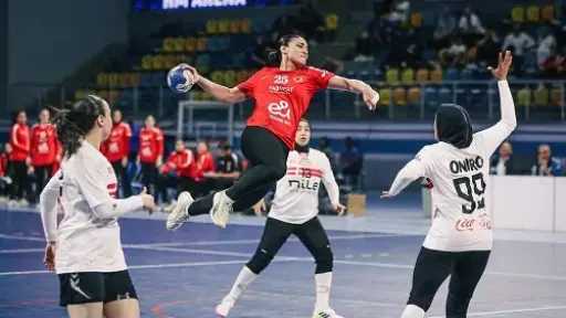 الليلة.. مواجهة نارية تجمع سيدات الأهلي والزمالك في دوري كرة اليد العمومي