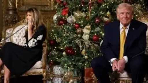 أعياد الميلاد.. الطفلة المعجزة تحرج ترامب فى مكالمة تهنئة بالعيد أعياد الميلاد.. الطفلة المعجزة تحرج ترامب فى مكالمة تهنئة بالعيد