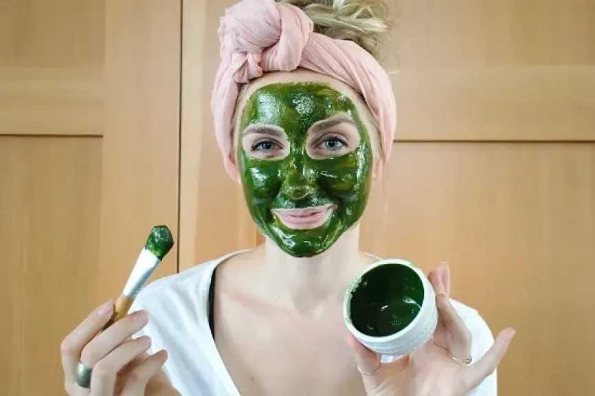 الشاي الأخضر.. سر جمال بشرتك وصحتها