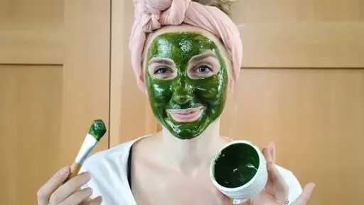 الشاي الأخضر.. سر جمال بشرتك وصحتها