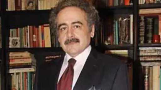 محكمة عابدين تقرر تغريم علاء عبد الهادي وتفصل في دعاوى نفيسة عبد الفتاح وهالة فهمي