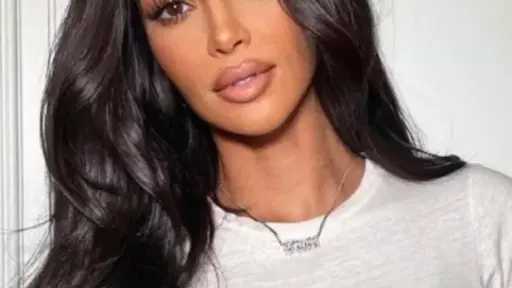 أسرار جمال كيم كارداشيان.. خطوات مكياج تمنحك إطلالة مذهلة